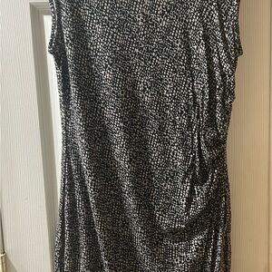 Dana Buchman Black and Tan Dress - large
